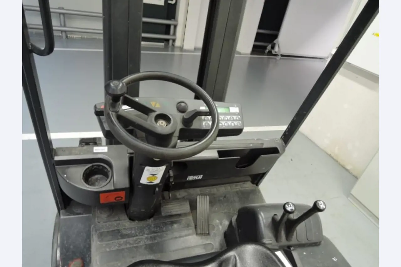 Robôs industriais-5